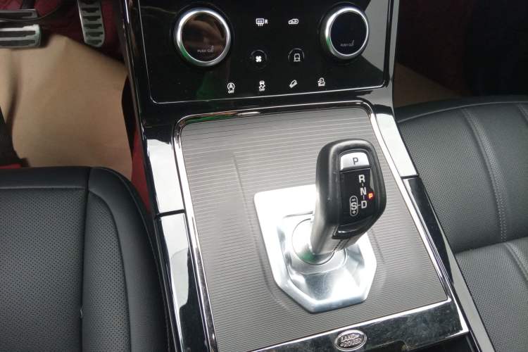 Used Land Rover Range Rover Evoque 2020 249 PS R-DYNAMIC S Sport Edition
