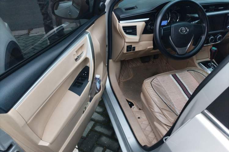 Used Toyota Corolla 2014 1.6L CVT GL
