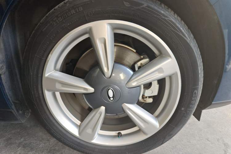 Used ORA Good Cat 2021 400km Standard Range Athena Edition Lithium Iron Phosphate Right Front Wheel Hub