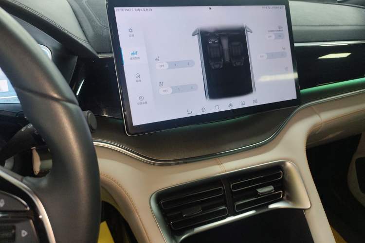 Used BYD Song PLUS New Energy 2024 HONOR Edition DM-i 110km Flagship PLUS Audio And AC Panel