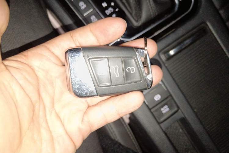 Used Volkswagen Magotan 2017 330TSI DSG Leading Model Vehicle Key