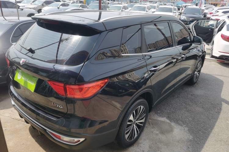 Used Sinotruk VGV U70 2020 1.5T Automatic Smart Enjoyment Elite Navigation Version 7 Seats Rear Right 45 Deg