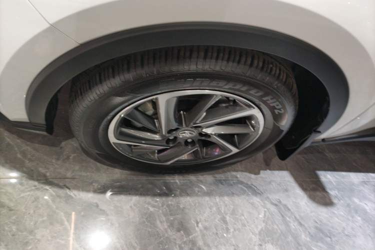 Used Toyota C-HR 2021 Dual-Motor 2.0L E-CVT Luxury Edition Left Front Wheel Hub