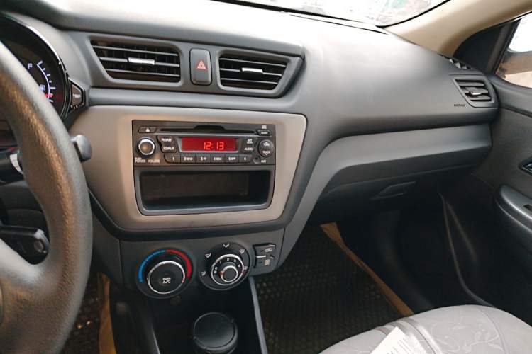 Used Kia K2 2011 Sedan 1.4L Manual Transmission GLS
