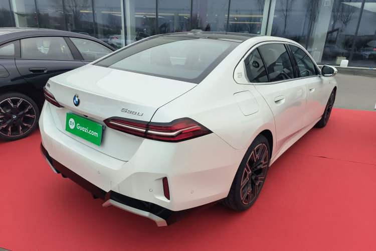 Used BMW 5 Series 2025 530Li Luxury Edition M Sport Package
