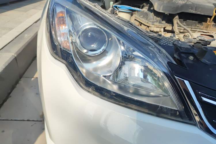 Used Roewe 360 2015 1.5L Automatic Luxury Edition
