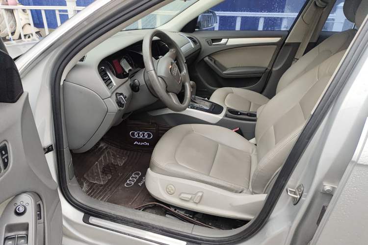 Used Audi A4L 2010 2.0 TFSI Standard Edition