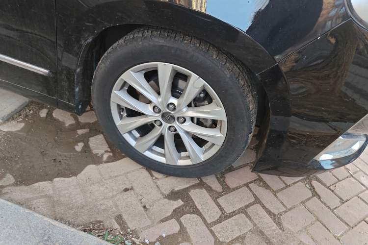 Used JAC Refine L6 MAX 2021 2.0T Automatic Supreme Edition Right Front Wheel Hub