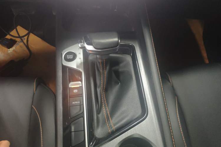 Used CHANGAN OSHAN X7 PLUS 2023 Enjoy Edition 1.5T Automatic Smart Edition 7-Seater
