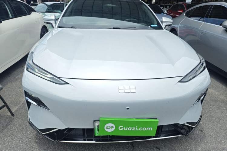 Used Geely Galaxy E8 2025 700 km Long-Range Intelligent Driving Version
