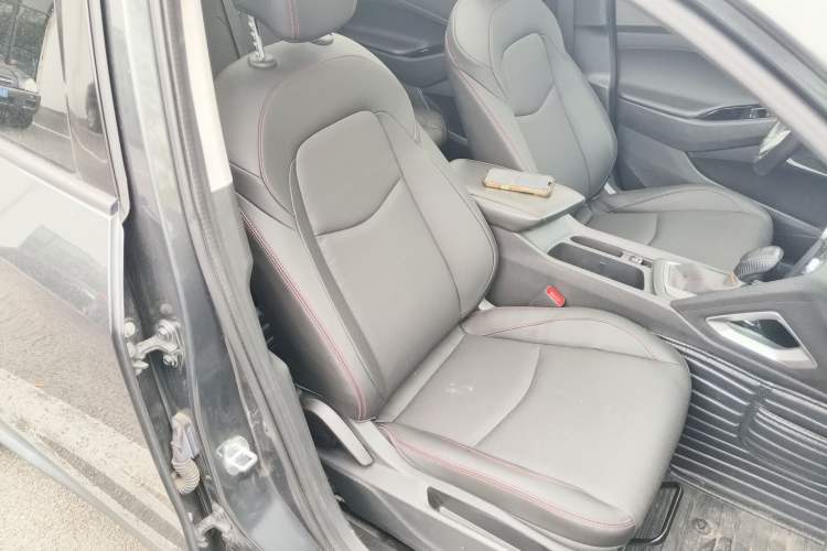 Used Chevrolet Orlando 2019 Redline 530T Automatic Enjoyment Version (5+2 Seating) China VI Right Front Seat