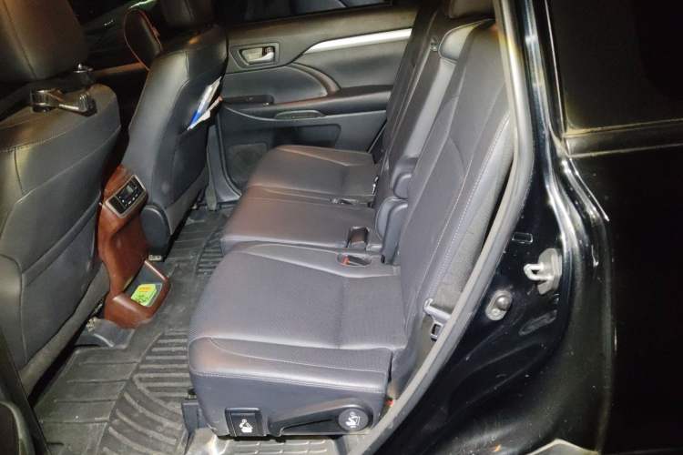 Used Toyota Highlander 2015 2.0T Four-Wheel Drive Luxury Edition 7-Seater
