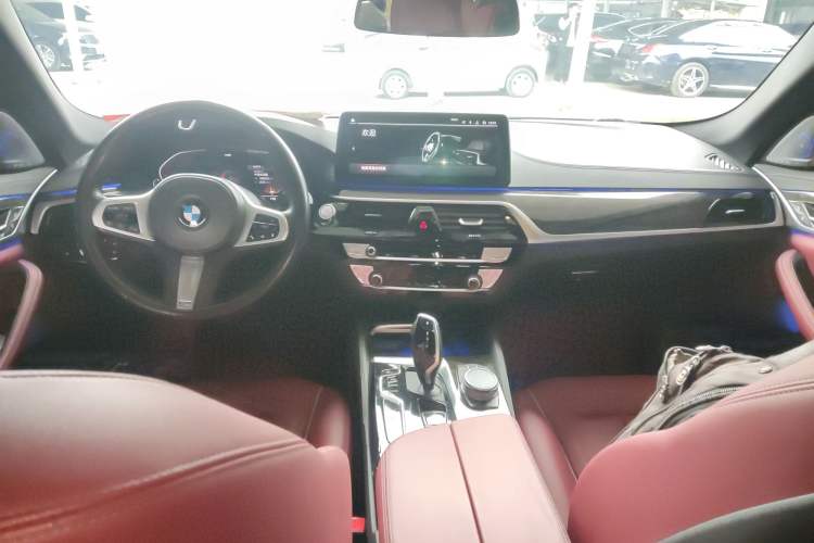 Used BMW 5 Series 2022 Restyled 525Li M Sport Package Center Console