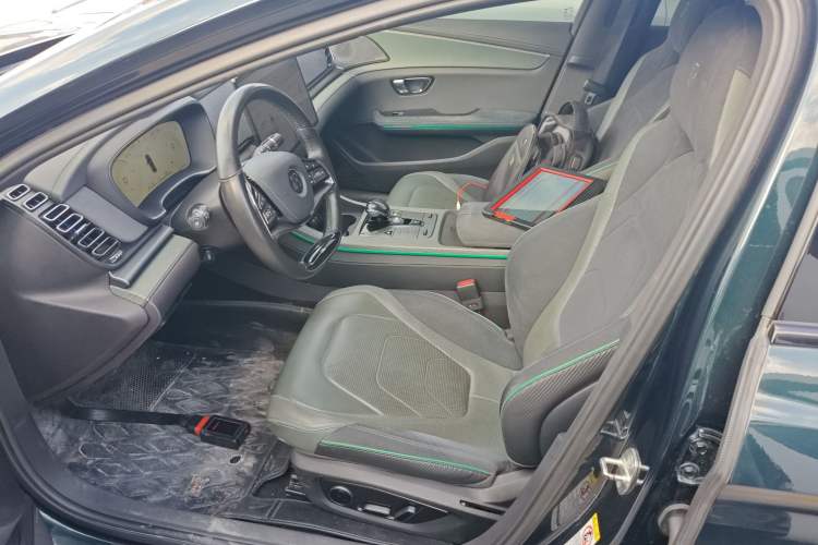 Used BYD Han 2022 EV 610 km All-Wheel-Drive Qianshan Cui Limited Edition