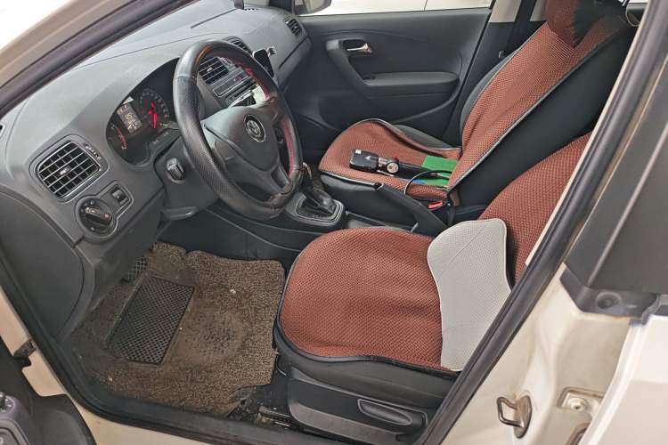 Used Volkswagen Polo 2016 1.4L Automatic Trendy Model
