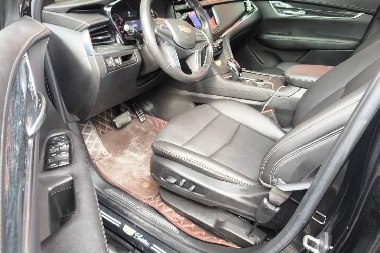 Used Cadillac XT5 2022 2.0T Two-Wheel Drive Luxury Version
