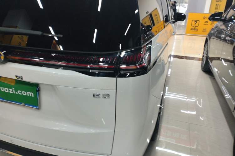 Used GAC Trumpchi E8 2024 Honor Series 2.0L Honor Edition
