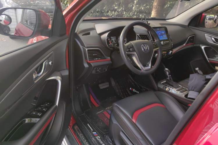 Used Changan CS55 2018 1.5T Automatic Colorful Edition China V Standard
