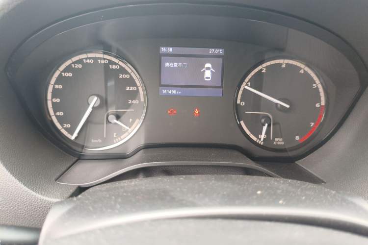 Used Qoros 3 2014 Sedan 1.6L Manual Zhixiang Model Odometer Close Up