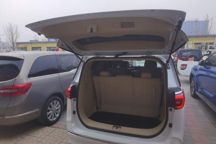 Used Buick GL8 2023 ES Lu Zun Deluxe Model