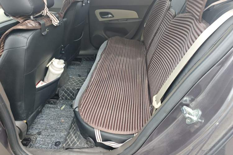 Used Chevrolet Cruze 2015 1.5L Classic SL MT Left Rear Seat