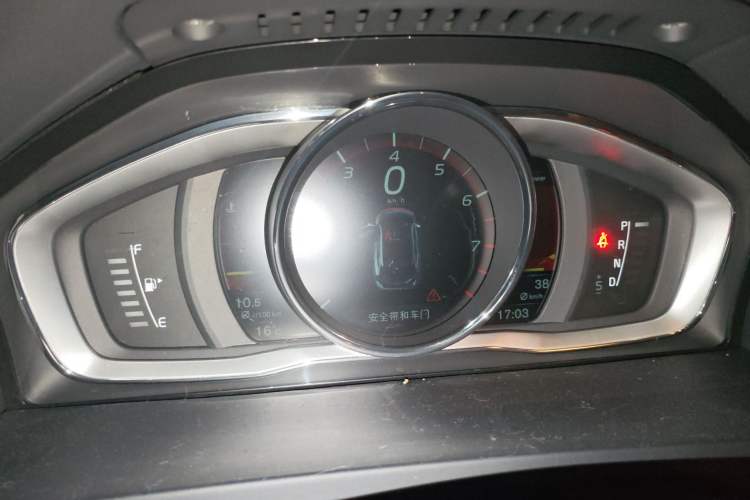 Used Volvo V60 2015 T5 Zhiya Edition Instrument Cluster