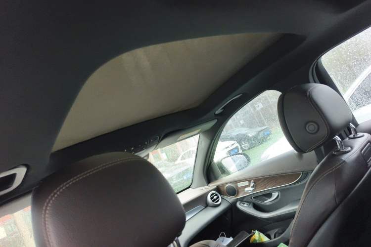 Used Mercedes-Benz GLC 2018 Refreshed GLC 300 4MATIC Dynamic Edition
