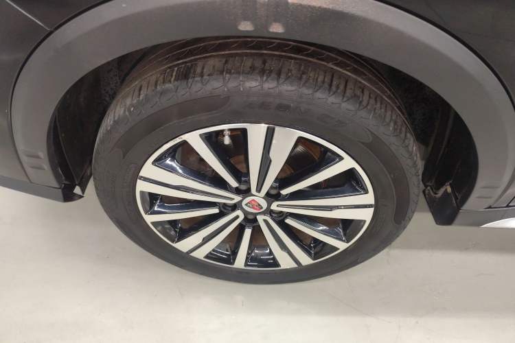 Used Roewe RX5 2020 20T Automatic 4G Connected Million Edition Exterior 4