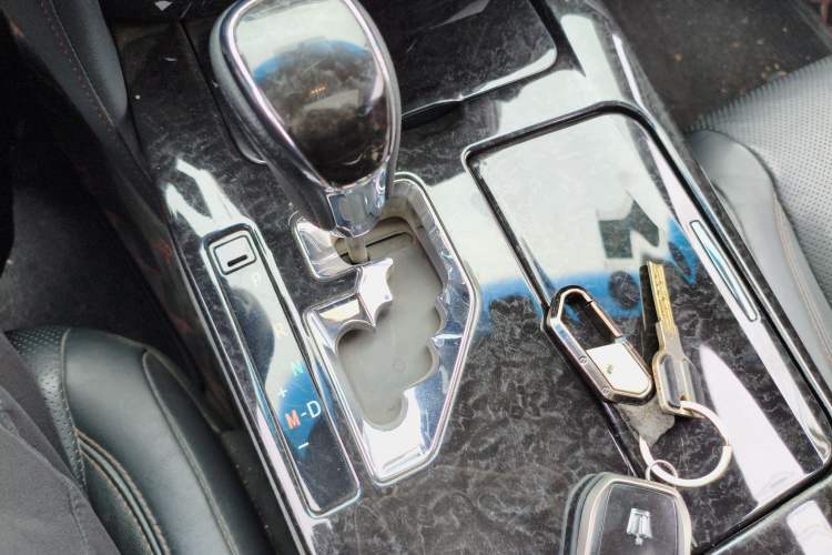 Used Toyota Crown 2018 2.0T Fashion Edition Gear Lever