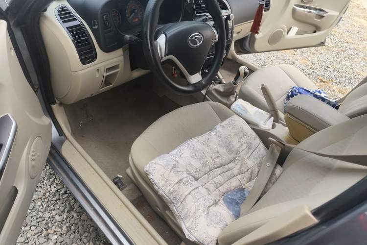 Used Soueast V3 Lingyue 2014 1.5L Manual Entry-Level Version
