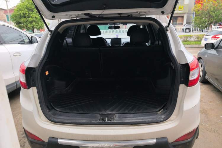 Used Hyundai ix35 2015 2.0L Automatic 2WD Smart Version China V Standard