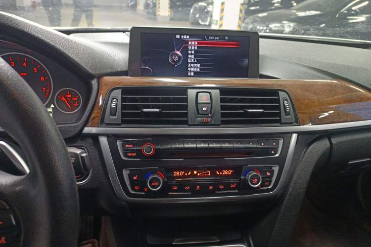 Used BMW 3 Series 2014 320Li Luxury Design Package