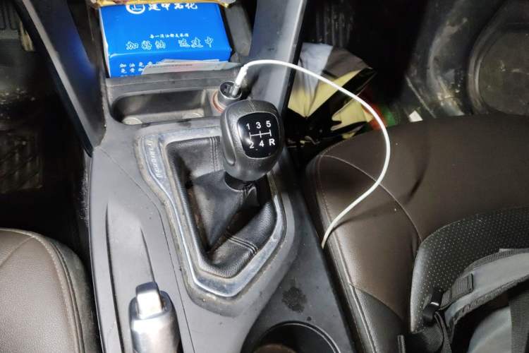 Used GAC Trumpchi GS4 2017 235T Manual Two-Wheel Drive Luxury Edition Gear Lever