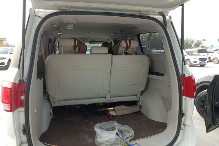 Used SAIC MAXUS G10 2018 PLUS 2.0T Automatic Smart Edition Trunk