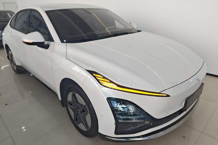 Used Wuling E5 2024 410 km Standard Version