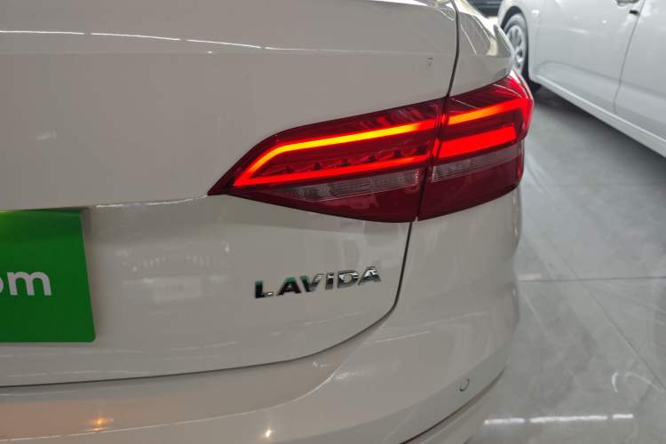 Used Volkswagen Lavida 2019 1.5L Automatic Vision Edition China VI Standard
