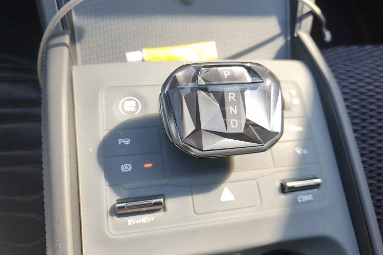 Used BYD Qin L 2025 DM-i Smart Drive 80KM Leading Model