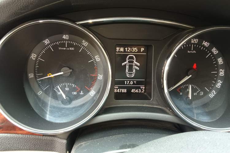 Used Skoda Superb 2009 1.8TSI Automatic Luxury Edition Instrument Cluster