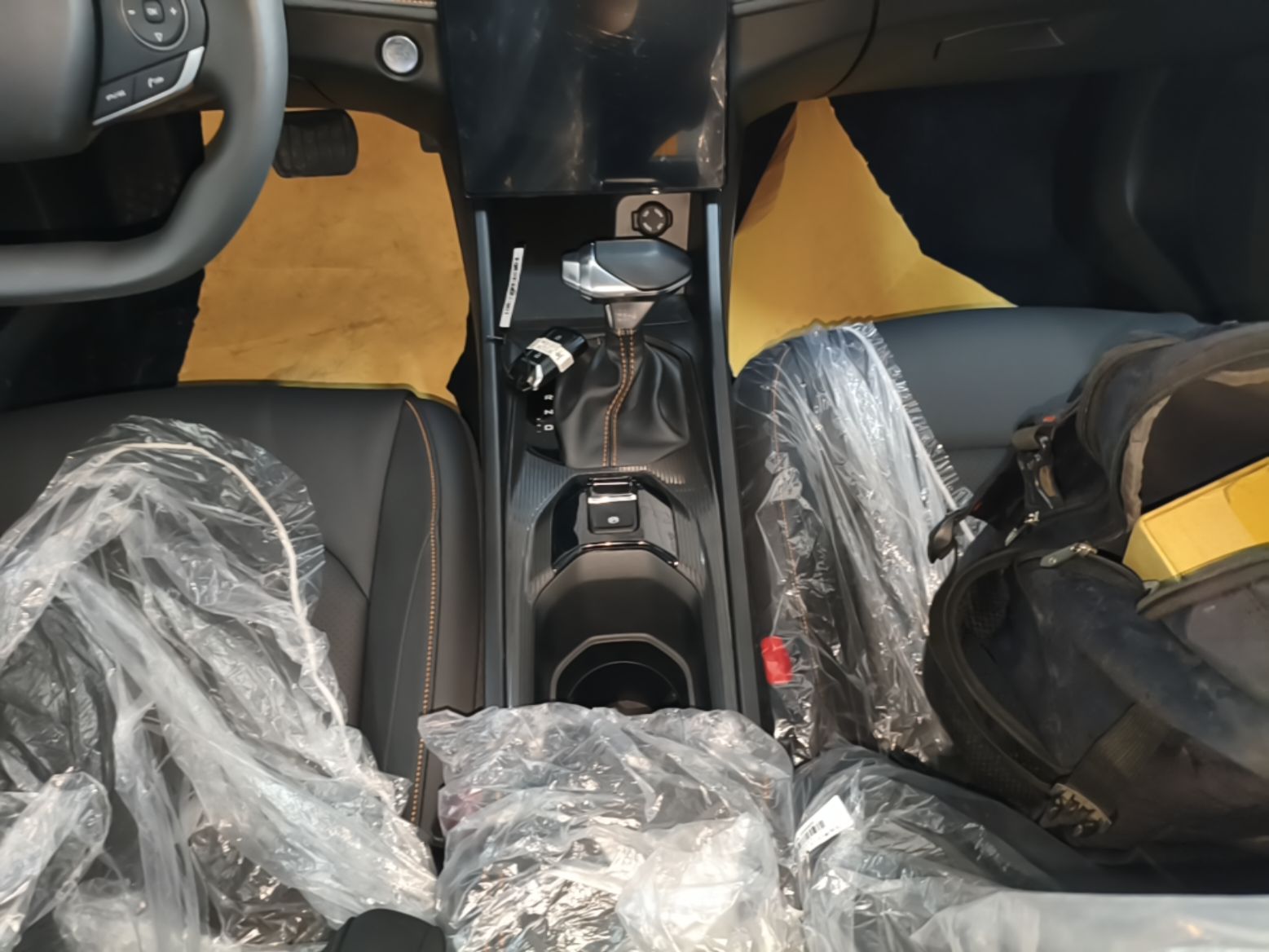 Dongfeng Aeolus Yixuan 2024 1.5L Automatic JingSu Edition — снимка 16