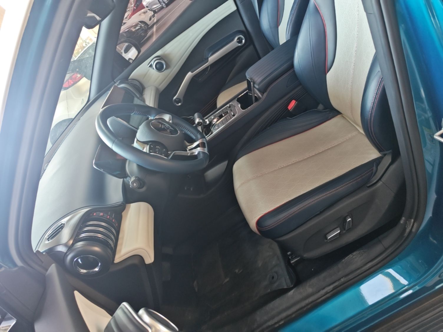 Vordere Reihe im Auto