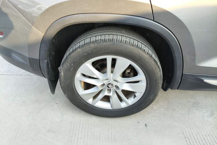 Used Skoda Kodiaq 2019 TSI330 7-Seater Two-Wheel-Drive Luxury Enjoyment Edition China V Emission Standard
