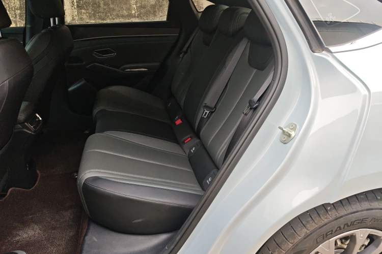 Used BYD Qin L 2025 DM-i Smart Drive 80KM Leading Model
