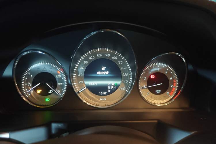 Used Mercedes-Benz GLK-Class 2013 GLK 300 4MATIC Fashion Model