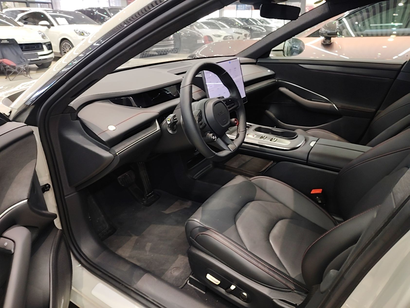 Xiaomi Auto SU7 2024 Rear-Drive Long-Range Intelligent Driving Version — снимка 18