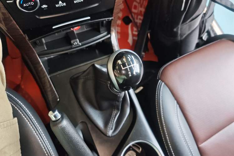 Used HYOSOW S6 2017 1.5T Manual Phantom Joy Model