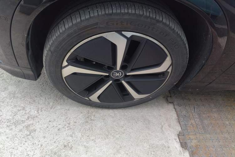 Used BYD Song L EV 2025 Intelligent Driving Version 662 km LiDAR Excellence Edition