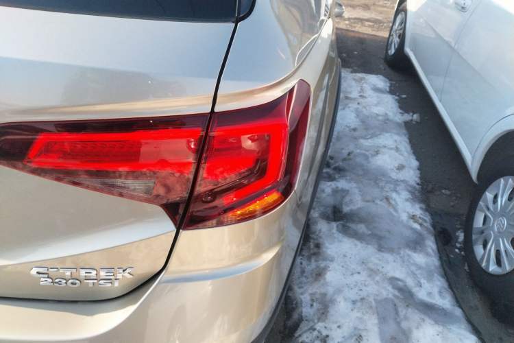 Used Volkswagen C-TREK 2018 230TSI DSG Comfort Model
