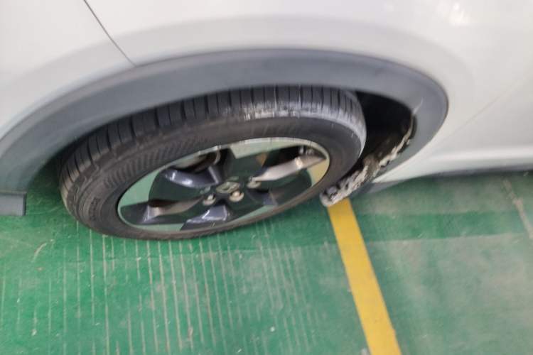 Used Honda Vezel 2015 1.8L CVT 2WD Luxury Model
