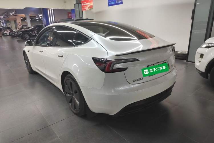 Used Tesla Model 3 2023 Long-Range All-Wheel-Drive Version