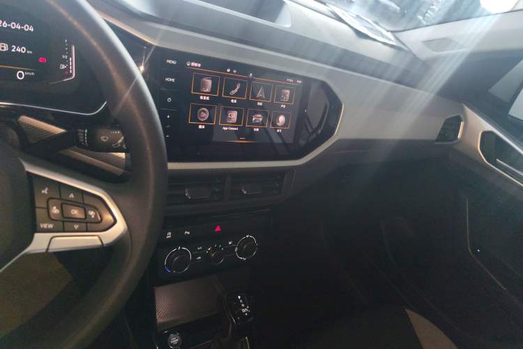 Used Volkswagen Tacqua 2021 1.5L Automatic Yue Zhi Lian Edition Audio And AC Panel